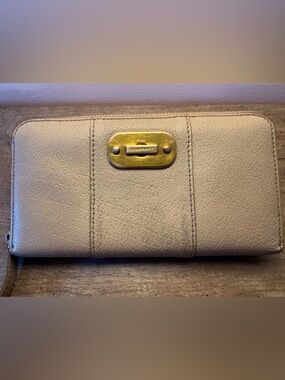 Burberry Cream Continental Leather Zip Wallet with Gold Plaque.